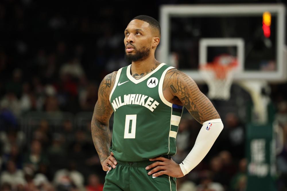 东契奇通过 东契奇通过