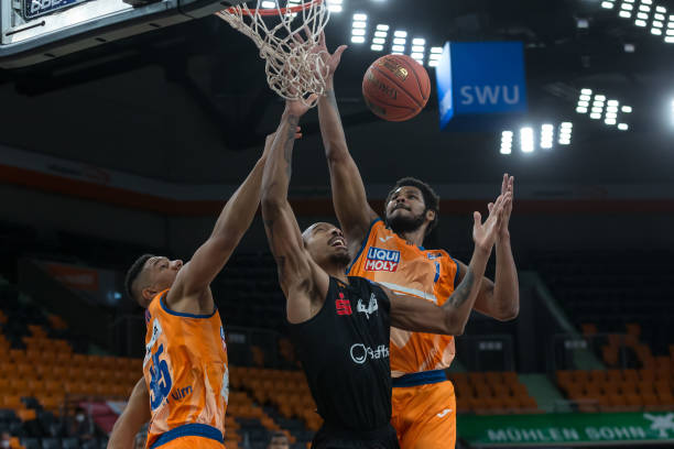 强球员的 强球员的